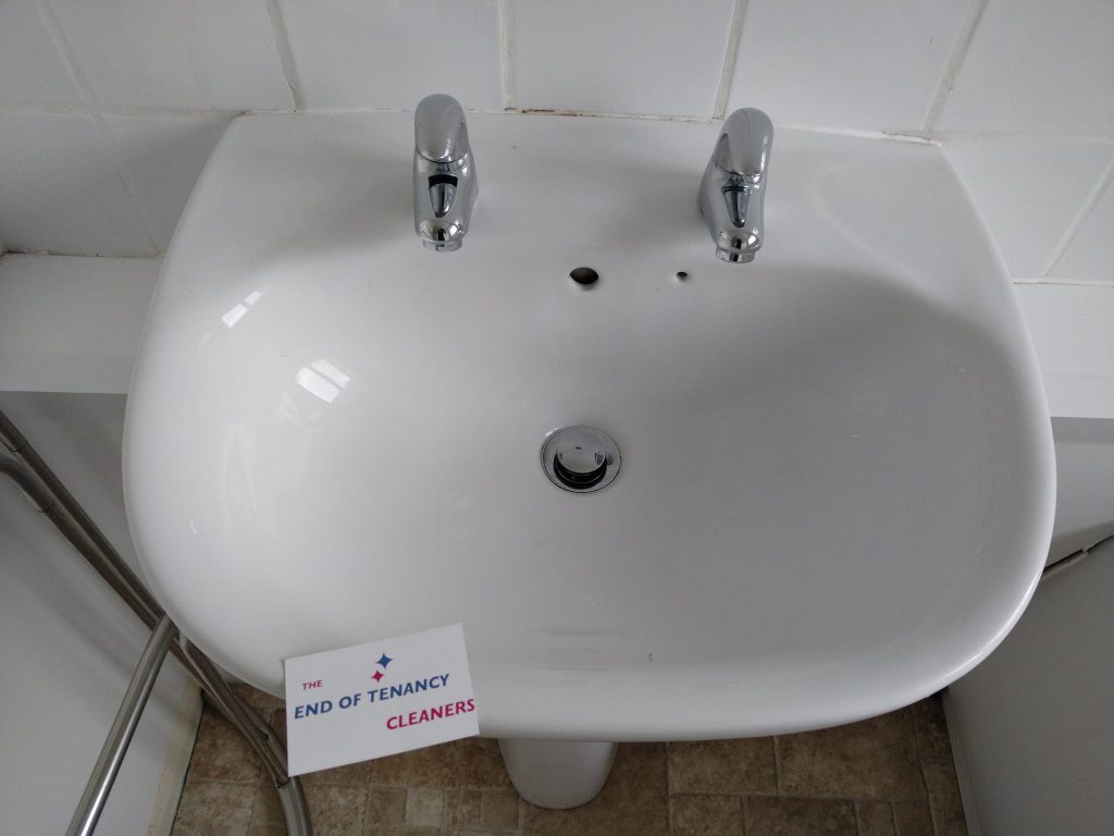 End of Tenancy Cleaning of a Basin after